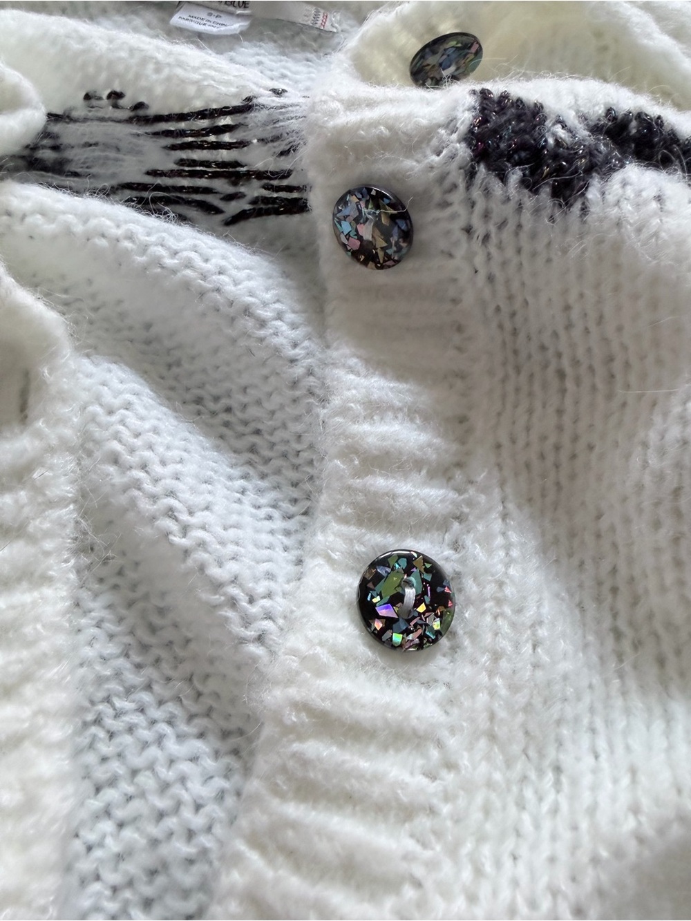 Kimchi Blue White Cardigan with Black Heart Chevron Accents - Picture 3 of 6